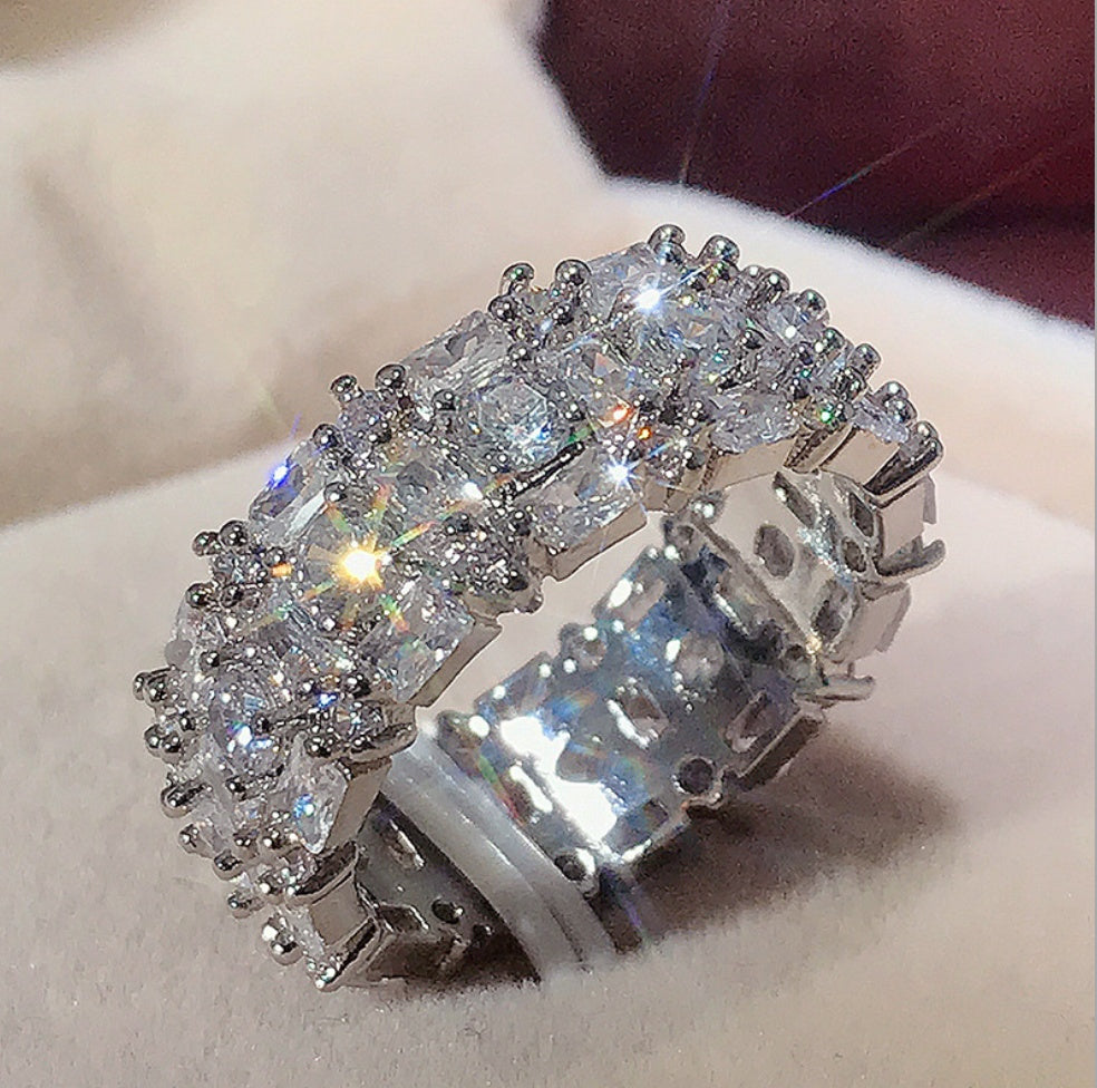 Luxury Zirconia Ring